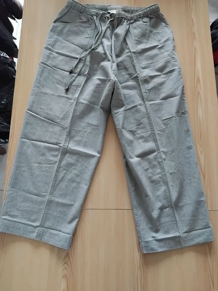 Pantalon court 🔄 - photo numéro 2