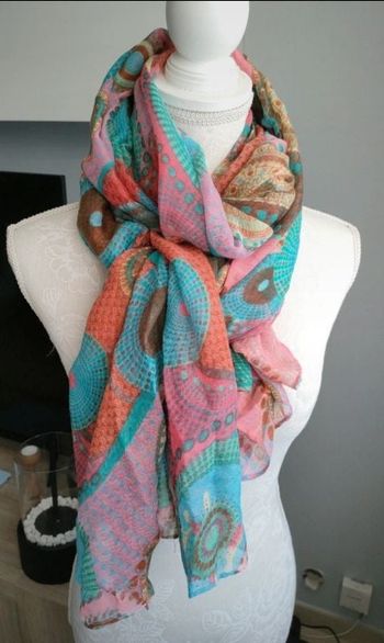 Foulard léger coloré