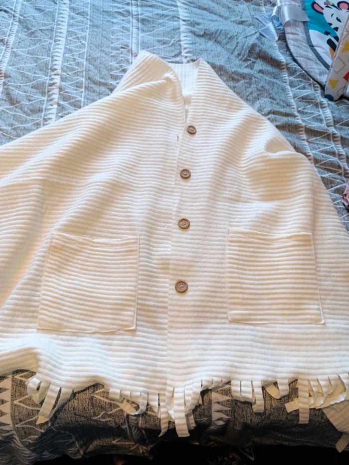 Écharpe poncho