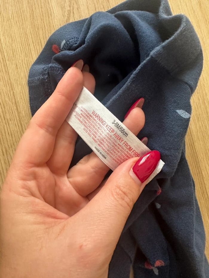 Legging primark avec des cerises taille 3/6 mois - photo numéro 2