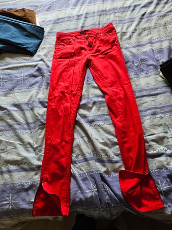 Pantalon rouge 