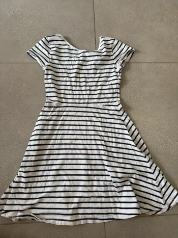 Robe kiabi 12 ans, très bon état