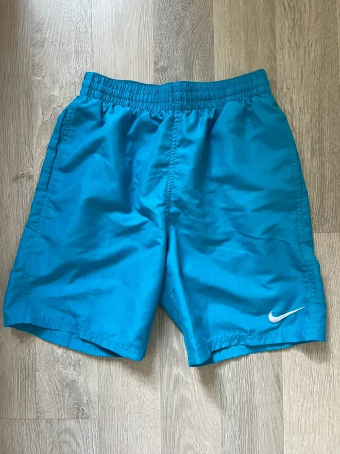 Short Nike