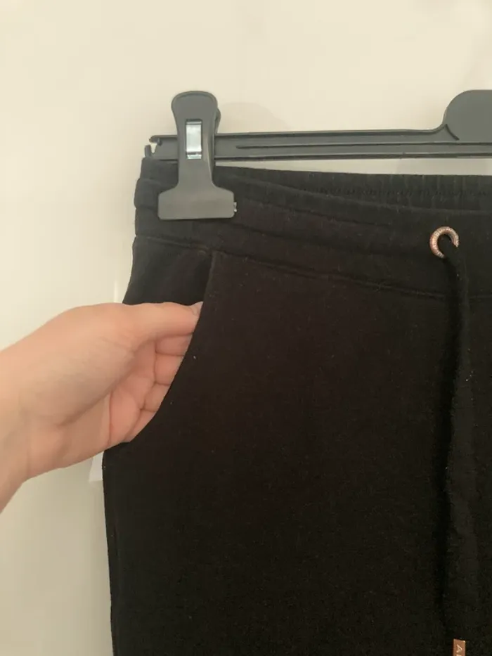 Jogging noir coupe slim taille S - photo numéro 4