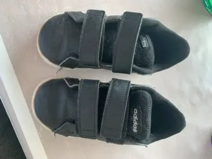 Lot de 3 paires de chaussures taille 24 - photo numéro 6