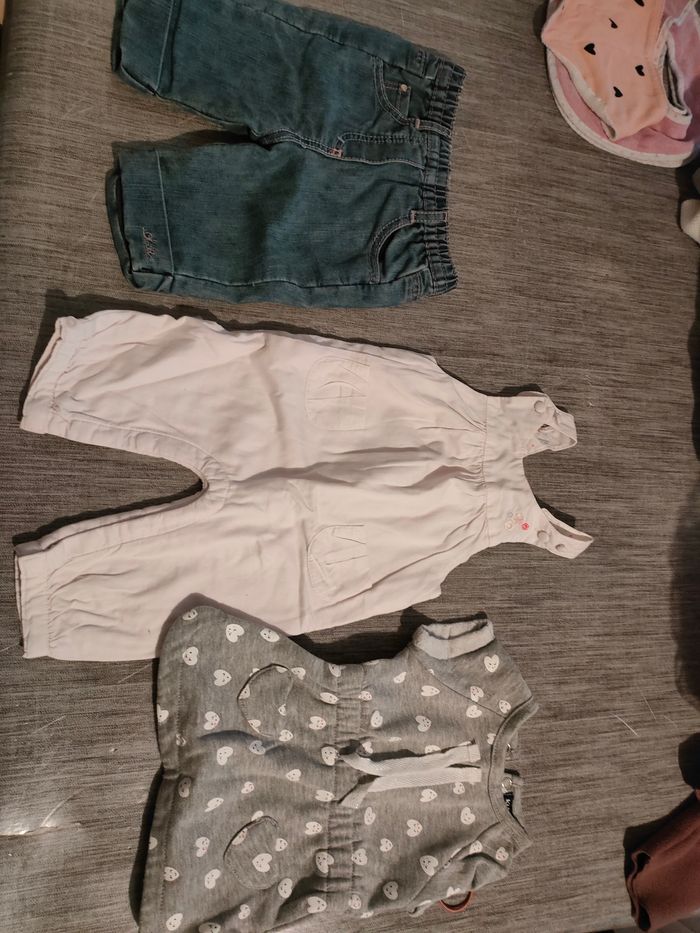 Lot de 3 vêtements divers