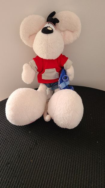 Doudou souris pull rouge short jean skate DIDDL