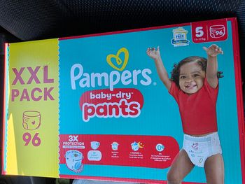 Couches culotte pampers taille 5