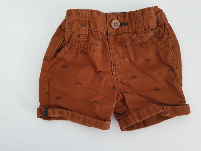 Lot 2 shorts taille 6 mois garçon Kiabi - photo numéro 2