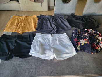 Lot 6 shorts taille 36