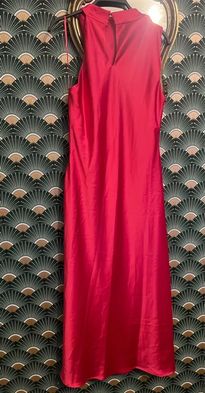 Nouvelle robe rose fuchsia, collection été 2025 en satin taille L - photo numéro 8