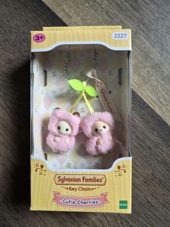 Porte-clés Cerises 🍒 Cutie Cherries 2227 Sylvanian Families boite scellée