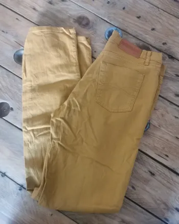 Pantalon.