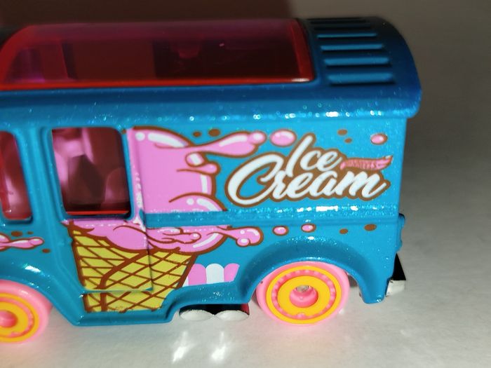 Hot Wheels Bread Box Exclusive MultiPack HW Fun Park 5-Pack 2020 - photo numéro 4