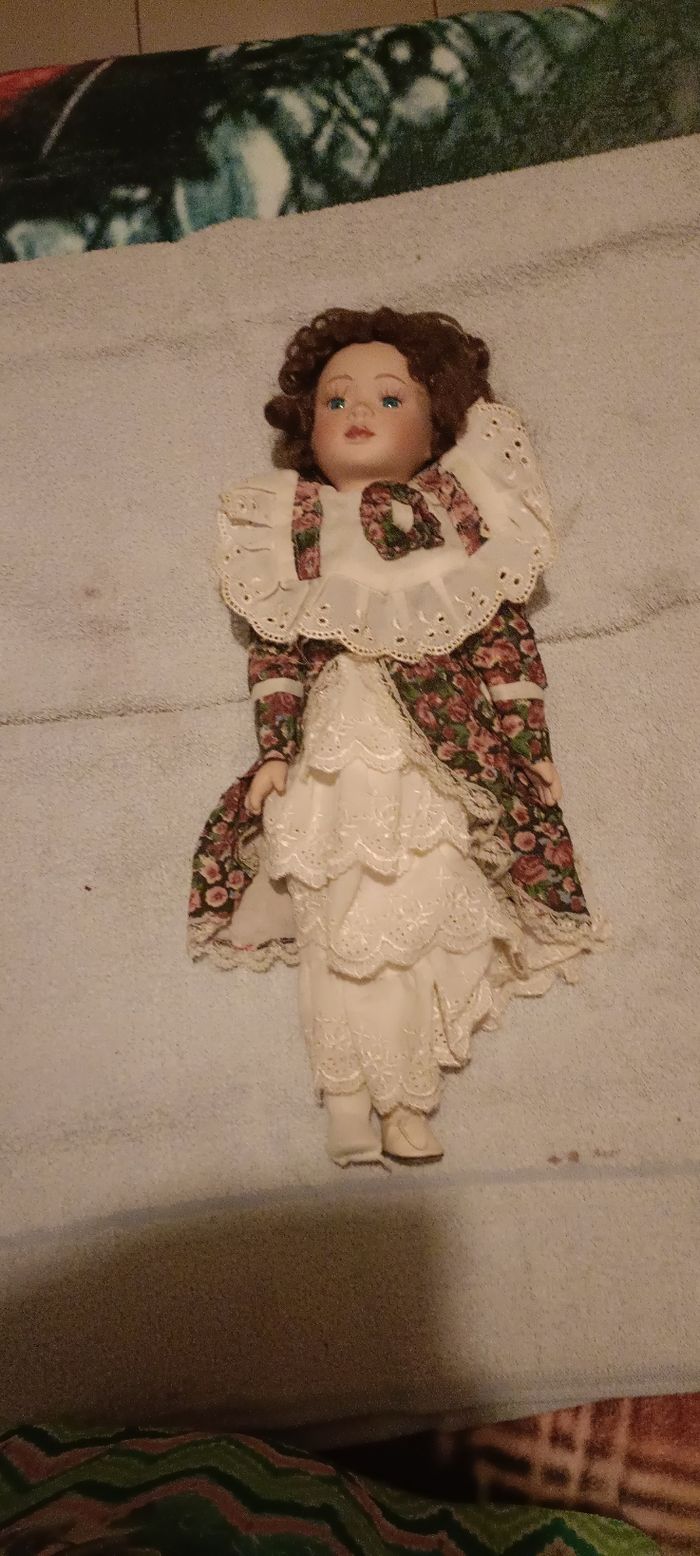 Poupées porcelaine - photo numéro 3