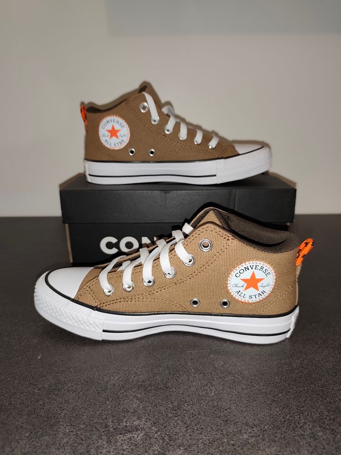 Converse neuve taille 37