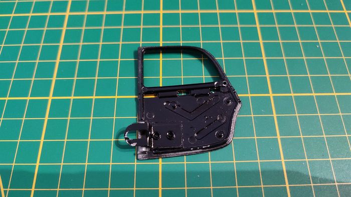 Porte arrière droite pièce détachée miniature 1/18 Citroën traction 15cv 1952 Maisto #B36 - photo numéro 2