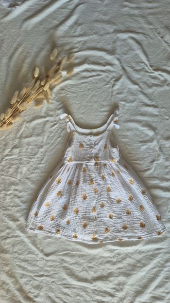 Jolie robe blanche 24 mois