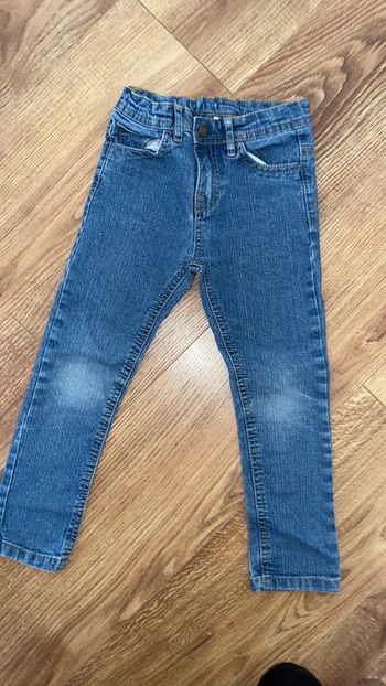 Jean 6ans très bon état