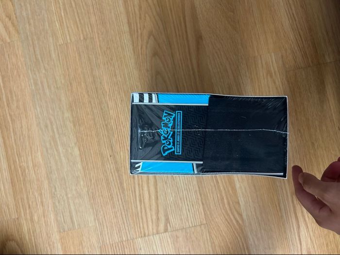 Pokémon Duo ETB EV 10.5 Flamme Blanche + Foudre - photo numéro 9