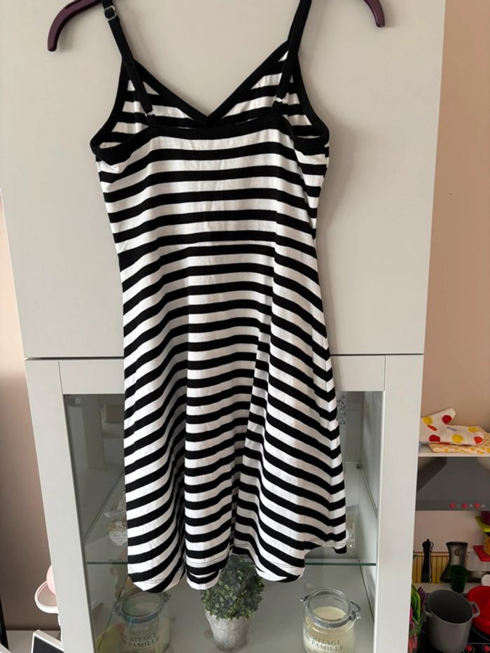 Robe courte taille 36 - photo numéro 2