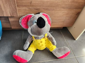 Grosse peluche soris