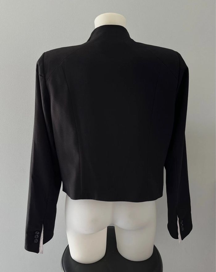 Veste noire avec détails blancs pour femme Laura Scott, taille 42 - photo numéro 2