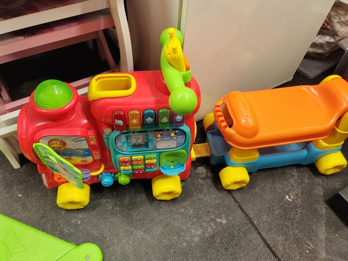 Train porteur vtech - photo numéro 3