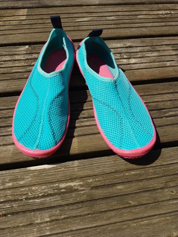 Chaussures d'eau Decathlon pointure 34/35