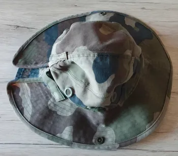Chapeau de brousse militaire