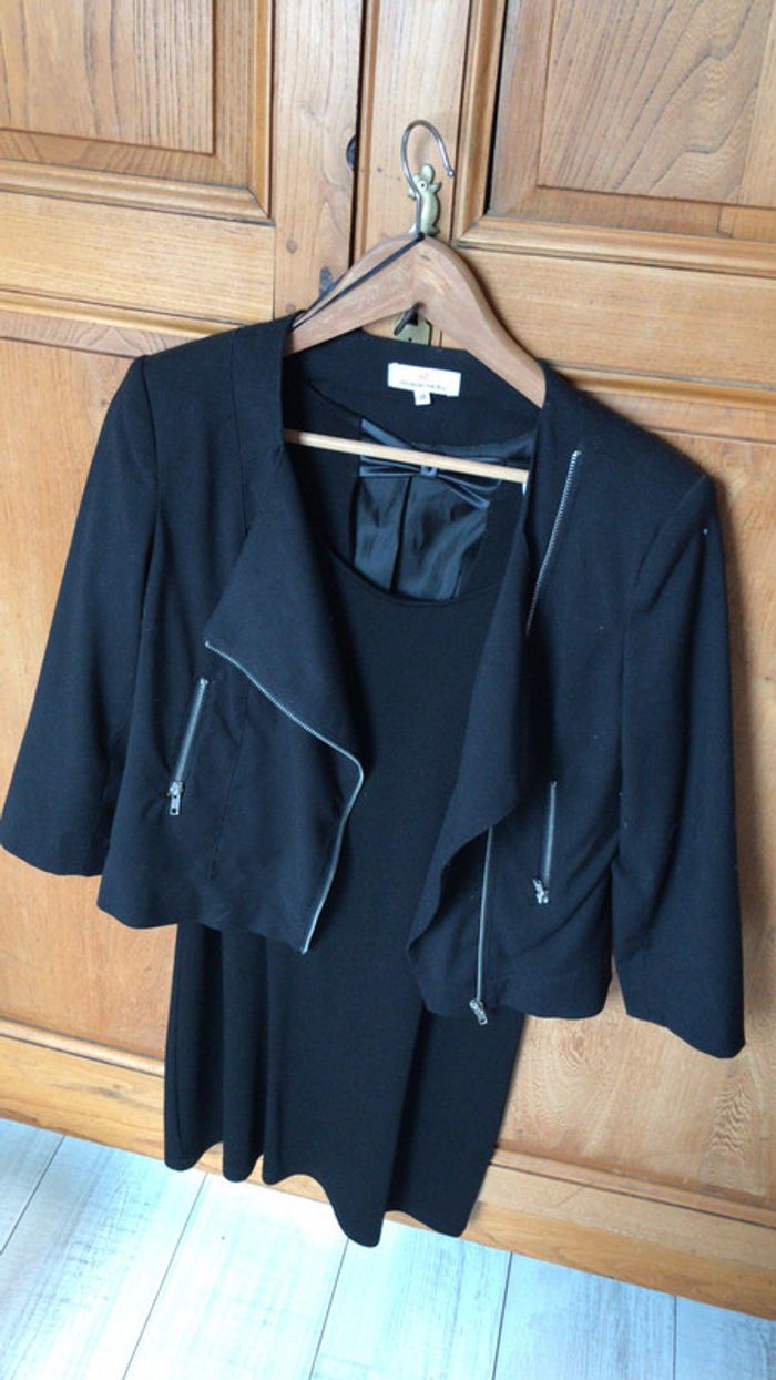 Robe noire et sa veste - photo numéro 3
