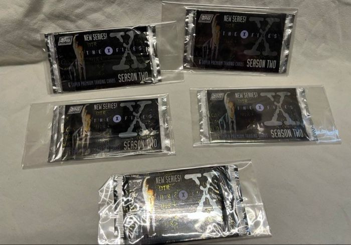 5 Boosters cartes à collectionner X-FILES neufs scellés