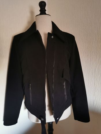 Veste noire coupe perfecto 2026