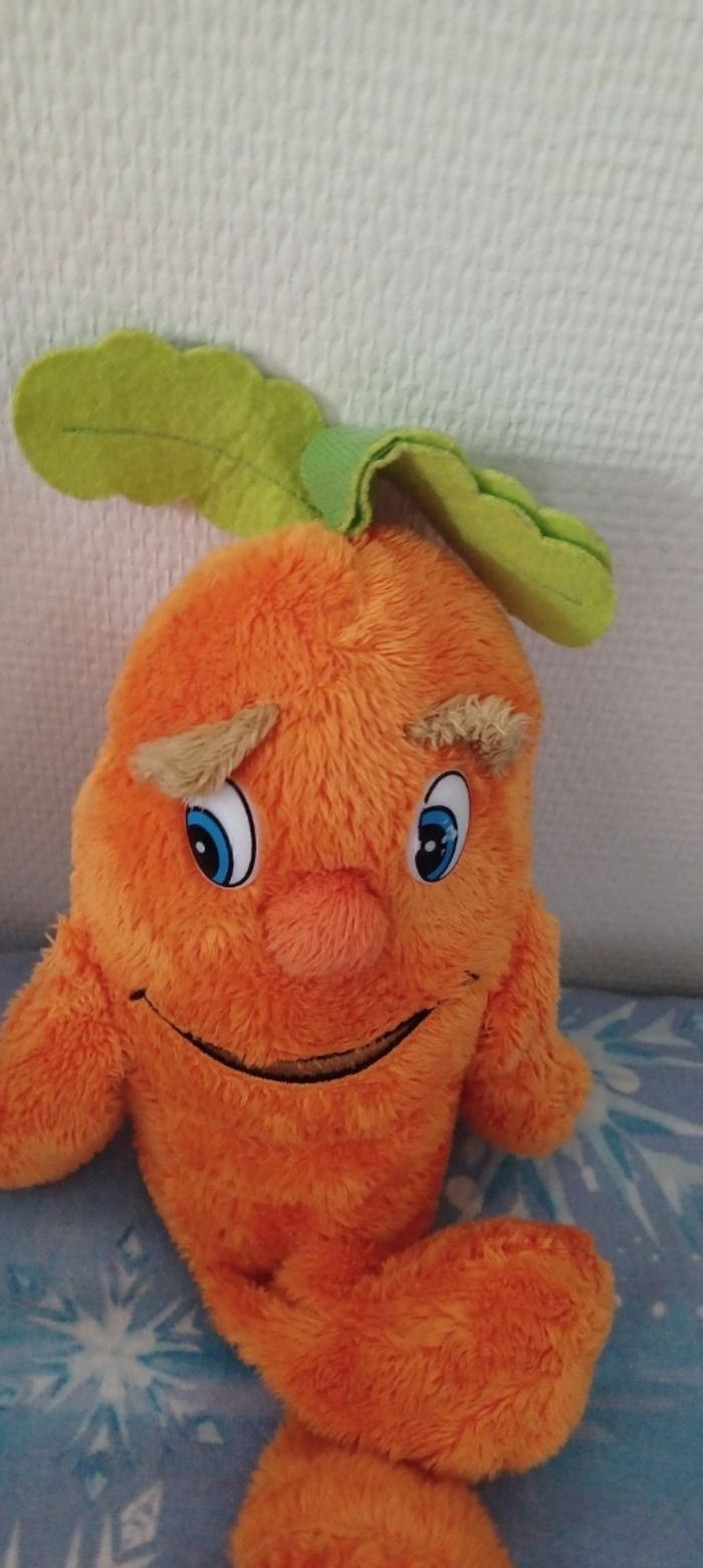 Très jolie petite peluche carotte 🥕 - photo numéro 3