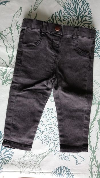 Jean noir 9 mois