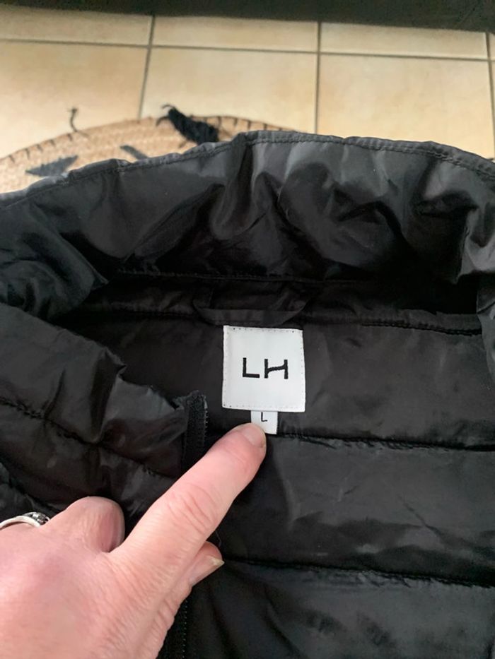 Doudoune taille L Marque la Halle noire - photo numéro 2
