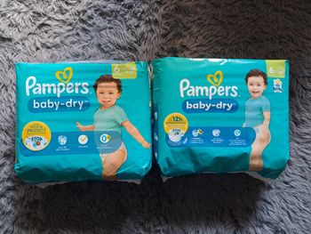 Couches baby dry taille 6