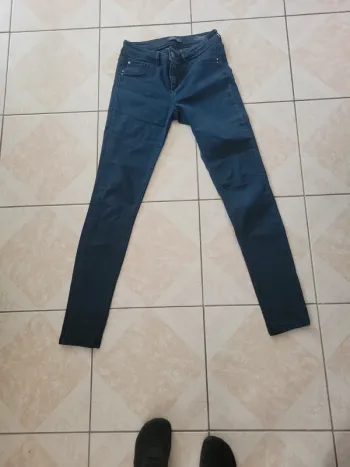 Joli jean taille 38 skinny fit
