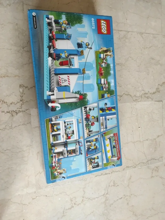 Lego city 60372 le centre d entraînement neuf dans son emballage d'origine scellé - photo numéro 7