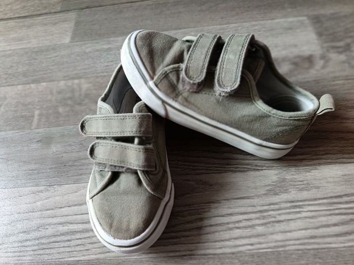 Lot chaussures  25 garçon - photo numéro 4