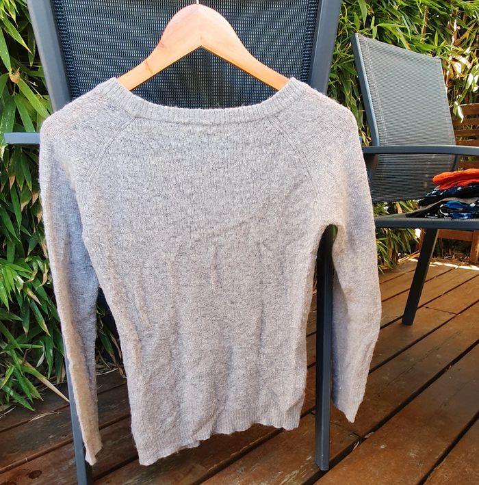 Pull gris - photo numéro 2