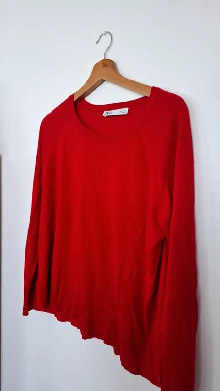 Pull fin rouge peps - Zara - Taille L - Neuf Parfait pour la mi saison - photo numéro 2