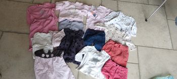 Lot 9 mois fille