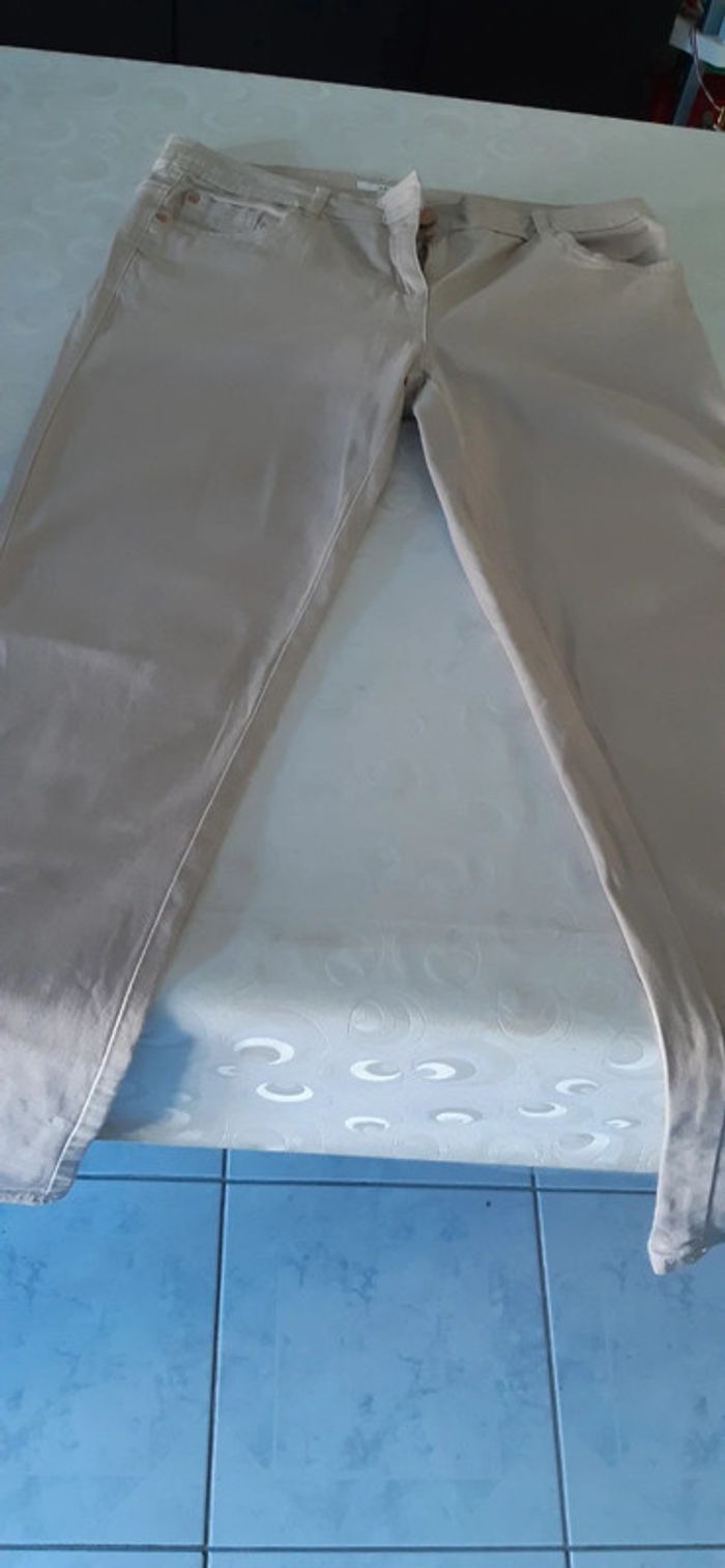 Pantalon beige taille 40 - photo numéro 2