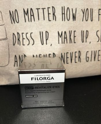 Soin regard FILORGA Neuf 