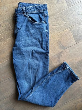 Jean regular Kiabi t.42 parfait état