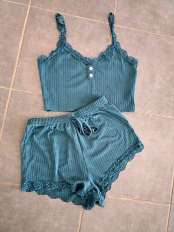 Pyjama short avec dentelles