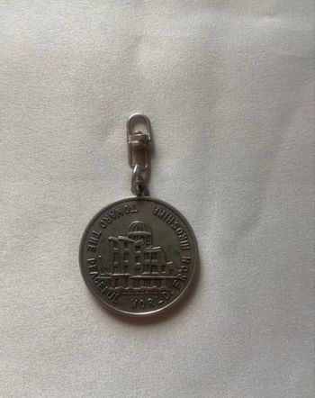 Médaille porte clés commémoratives de la paix Hiroshima Japon 1945