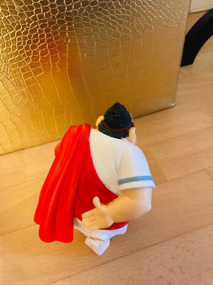 Figurine Caius obtus d’Astérix - photo numéro 3