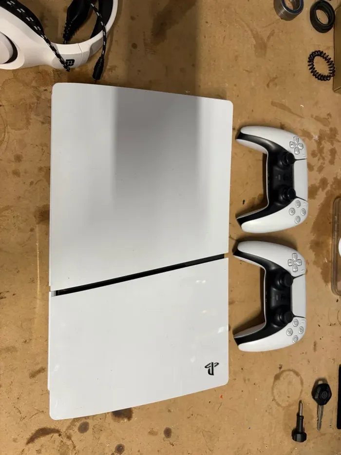 PlayStation 5 1 To blanche